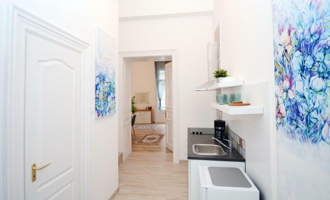 Lillybeth City Center Apartments Budapest Exterior foto