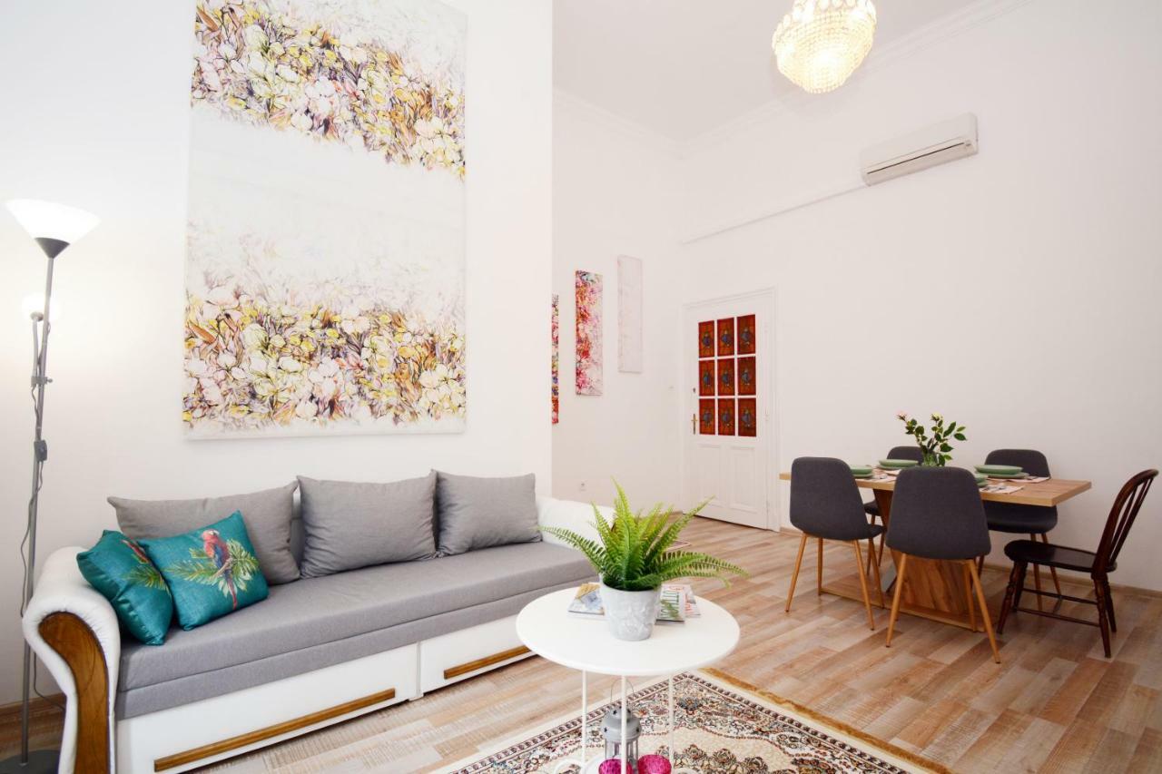 Lillybeth City Center Apartments Budapest Exterior foto