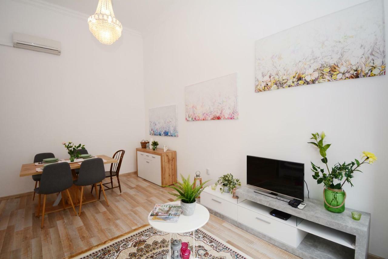 Lillybeth City Center Apartments Budapest Exterior foto